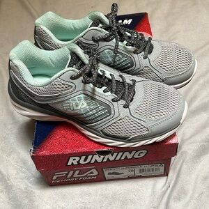 Women’s Fila coolmax running shoes size 10
